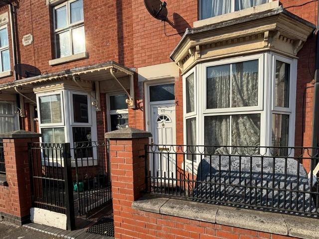 Marfit Street 3 bed terraced house to rent £1,200 pcm £277 pw