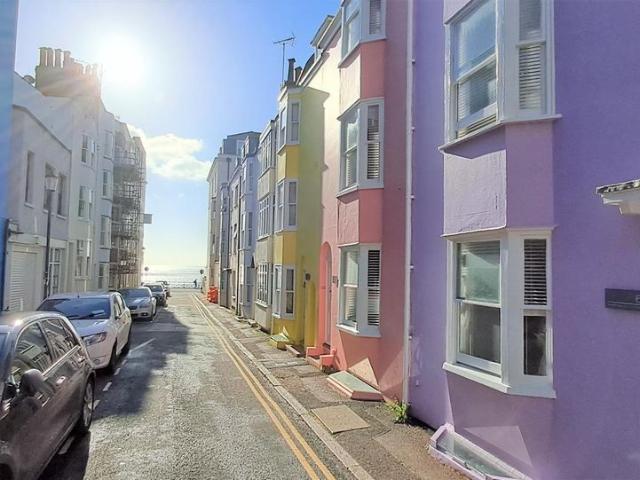 Margaret Street, Brighton BN2, 3 bed property to rent, £2,300 pcm | PrimeLocation