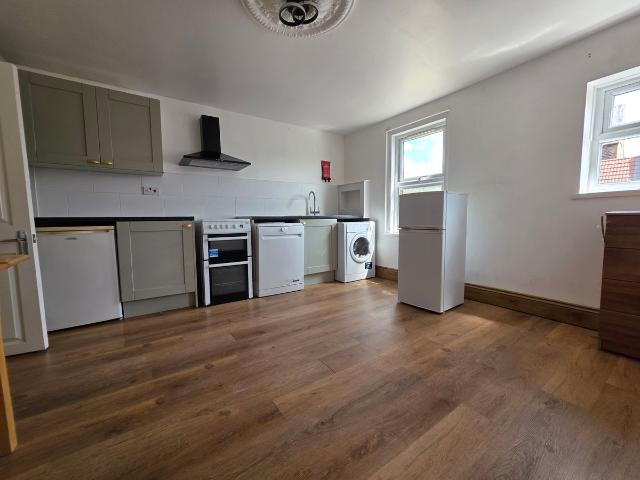 Margery Park Road, London E7, Studio to rent, £1,000 pcm | PrimeLocation