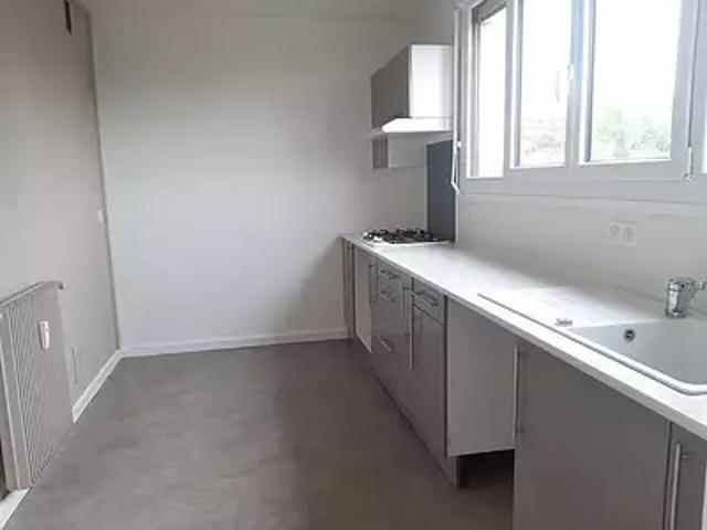Margny lès Compiègne 60280 Location appartement 2 pièces t2 balcon