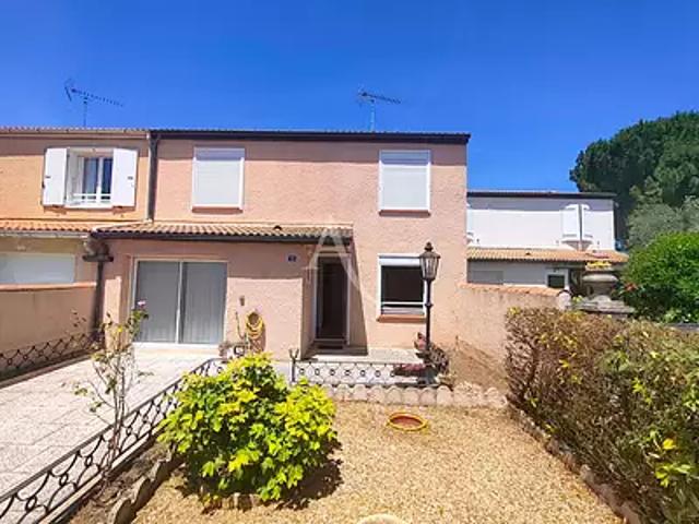 Marguerittes 30320 Achat / Vente maison 6 pièces t6 au dernier étage terrasse
