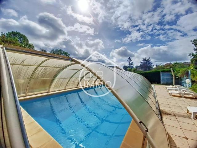 Margueron: belle périgourdine 230 m² avec piscine