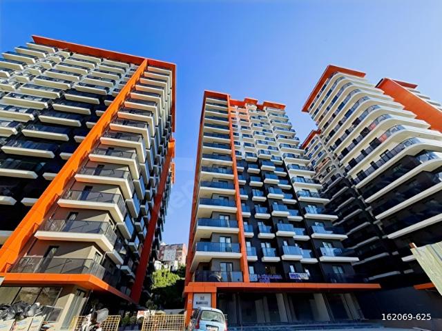 MARİ VADİ EVLERİ METROBÜSE 3DK GÜVENLİKLİ SOSYAL DONATIMLI