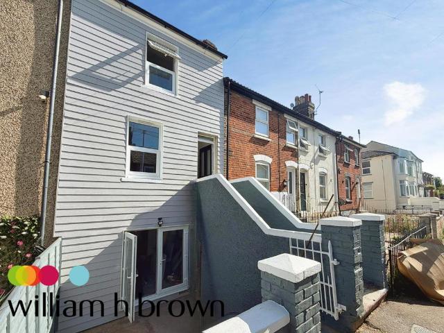 Maria Street, HARWICH 3 bed terraced house to rent £1,200 pcm £277 pw