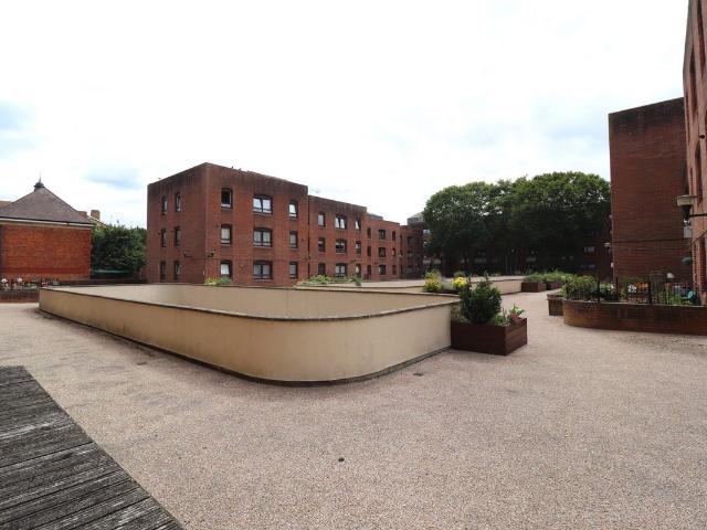 Marian Court, Gloucester GL1, 1 bed property to rent, £850 pcm | PrimeLocation