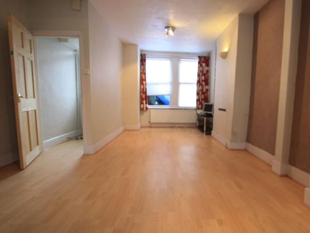 Marian Road, London SW16, 2 bed terraced house to rent, £1,695 pcm | PrimeLocation
