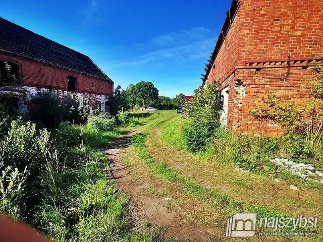 Działka z zabudową, 5800 m2, blisko jeziora i rzeki