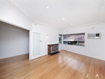 Maribyrnong Living with Essendon West Post Code!