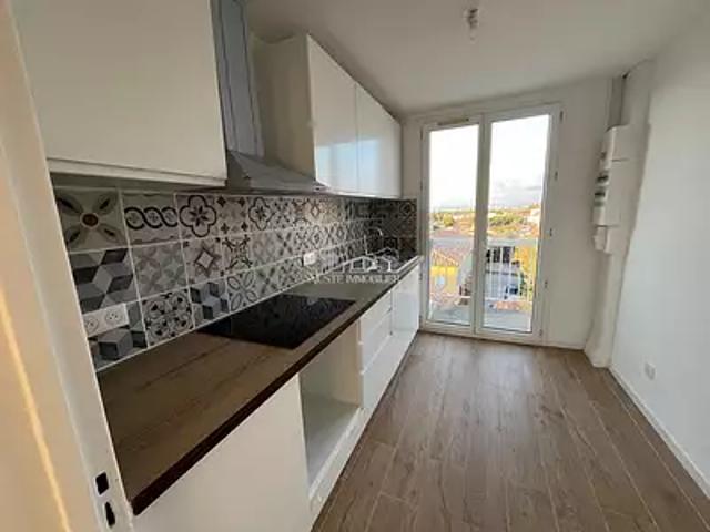 Marignane 13700 Achat / Vente appartement 3 pièces t3 au dernier étage