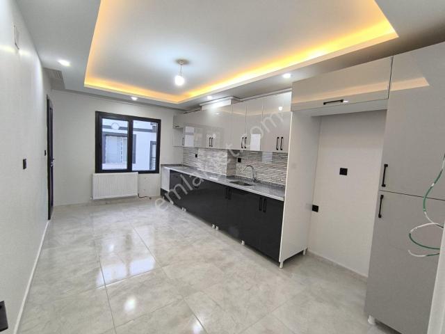 Maride Emlak'tan Araştırma Hastanesi Yanı Satılık 3+1 Lüx Daire