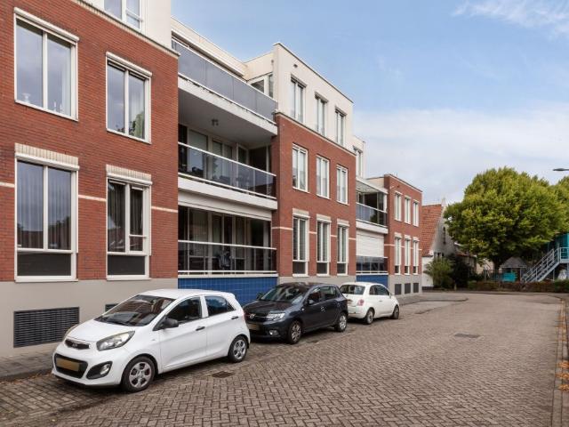 Marie Curiehof, Oosterhout