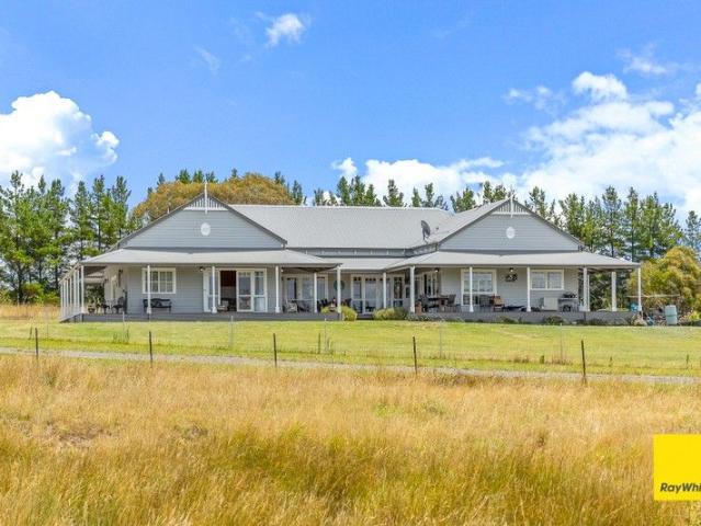 'Marileen' Rural living at its most comfortable