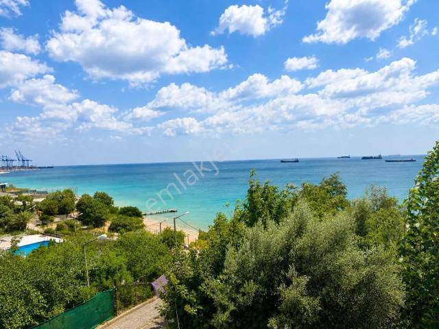 Marinaya Yakın Denize Yürüme Mesafeli Deniz Manzaralı Villa
