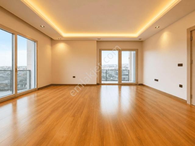 Marinaya Komşu Prestijli Sitede 3+1 |ferah Ve Modern Yaşam