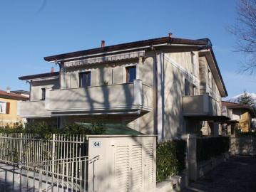 MARINA DI MASSA 5 vani 84mq