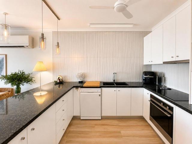Marina Front Living | Boutique Waterfront Residence