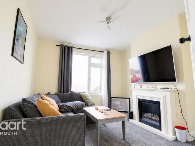 Marina Road, PLYMOUTH 3 bed semi detached house to rent £1,400 pcm £323 pw