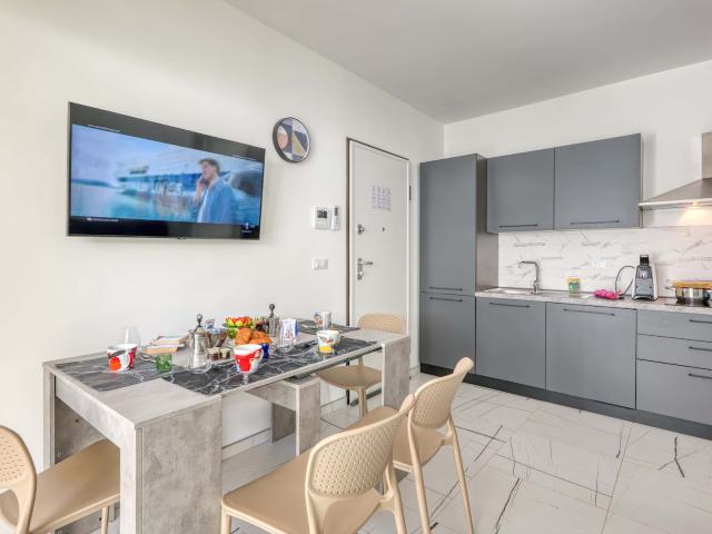 Marina Resort Pool And Parking LUX