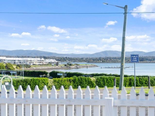 Marina Views, Endless Possibilities