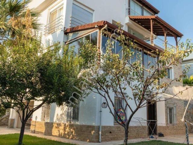 Marinada Full Deniz Manzaralı Satılık 5+2 Villa