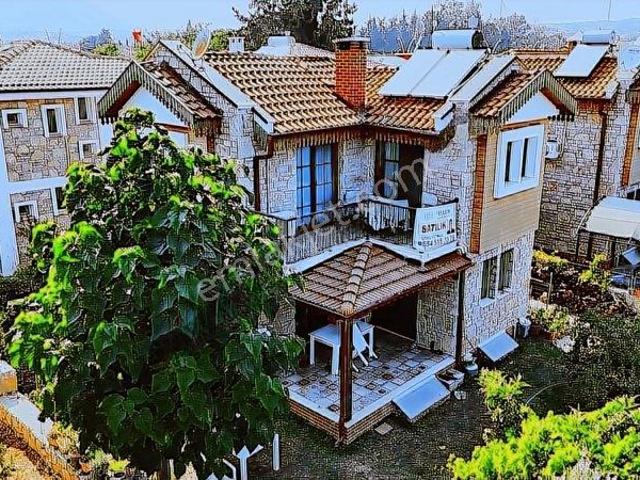 Marin'den Tam Müstakil 4+2 Geniş Bahçeli Triplex Villa