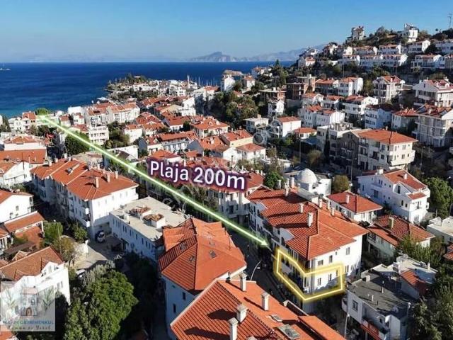 Marin'den Datça Merkezde 2+1 Geniş Daire Denize 200metre