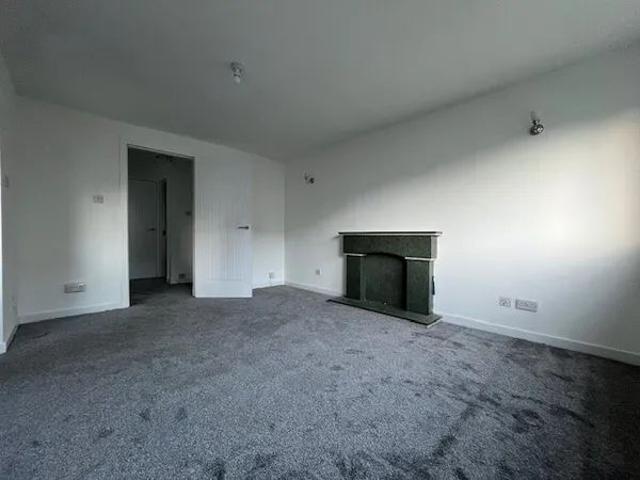 Marine Court, Inverkip
