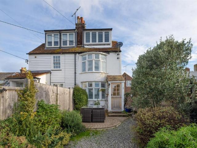 Marine Gap, Whitstable 4 bed semi detached house to rent £1,795 pcm £414 pw