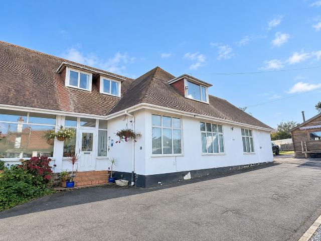 Marine Drive, Paignton TQ3, 1 bed block of flats to rent, £825 pcm | PrimeLocation