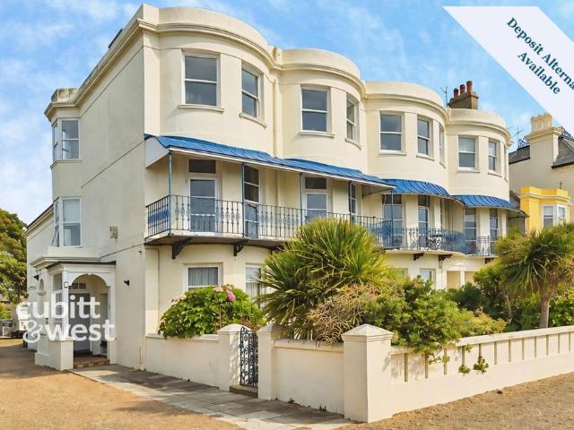 Marine Parade Bognor Regis PO21 1 bed flat to rent £1,250 pcm £288 pw