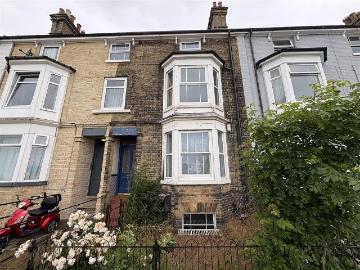 Marine Parade, Lowestoft NR33, 1 bed flat to rent, £675 pcm | PrimeLocation