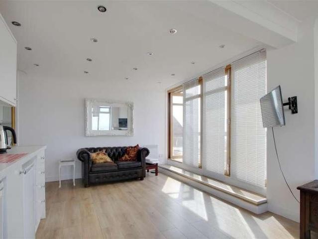 Marine Parade, Worthing, BN11