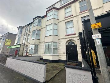 Marine Road, Pensarn LL22, 1 bed flat to rent, £525 pcm | PrimeLocation
