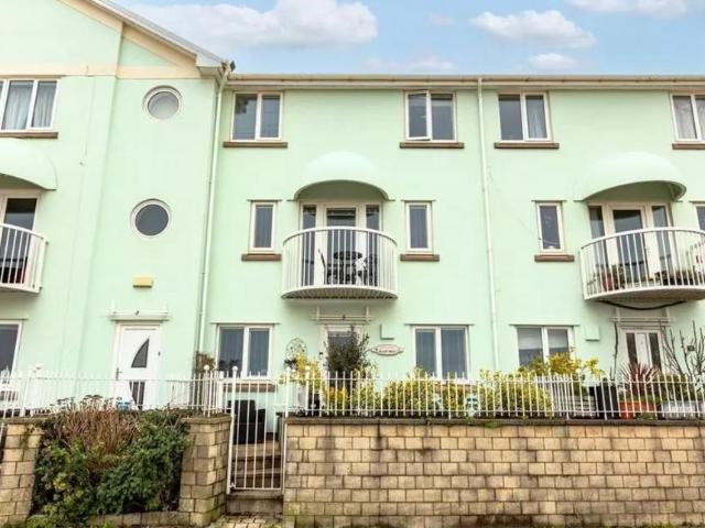 Marine Walk, Swansea 4 bed townhouse to rent £1,950 pcm £450 pw