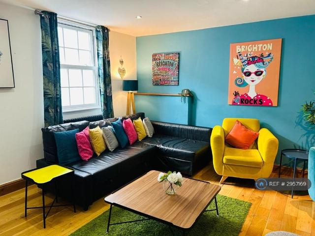 Marine Terrace Mews, Brighton, BN2 3 bed terraced house to rent £2,600 pcm £600 pw