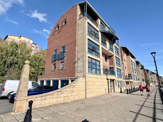 Mariners Wharf, Quayside, Newcastle Upon Tyne NE1, 2 bed flat to rent, £1,100 pcm | PrimeLocation