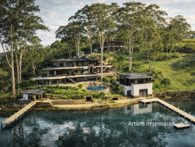Mariners paradise on 4200sqm waterfront parcel