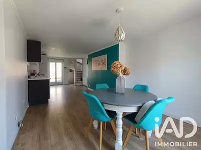 Marines 95640 Achat / Vente appartement 3 pièces t3 au dernier étage terrasse