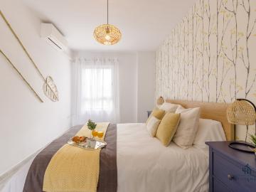 Mariscal MidStay Apartment by Living4Malaga