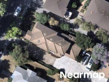 Mariposa Ave