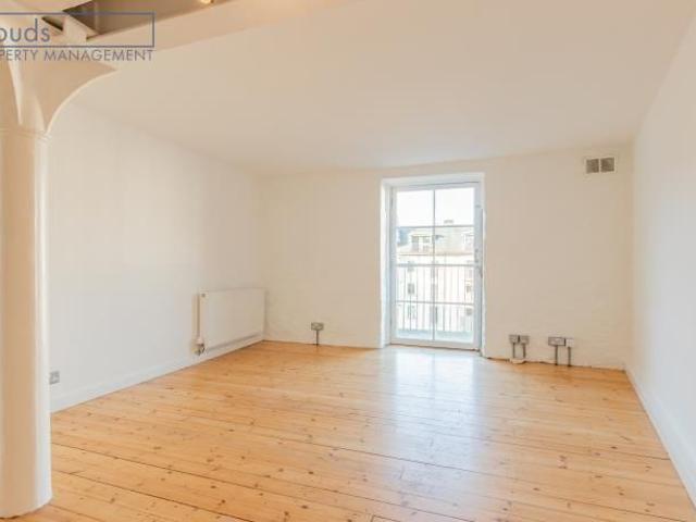 Maritime Street, Leith EH6, 2 bed flat to rent, £1,500 pcm | PrimeLocation