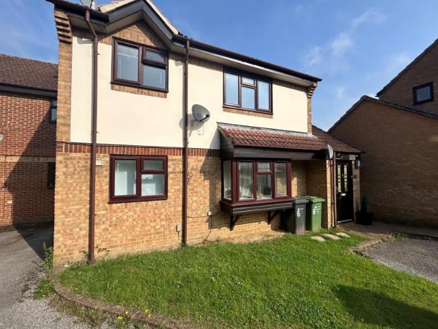 Marjoram Close, Guildford 2 bedrooms Property for lettings Seymours
