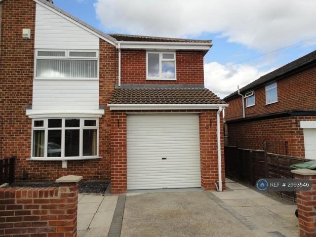 Mark Avenue, Stockton On Tees, TS20 3 bed semi detached house to rent £950 pcm £219 pw
