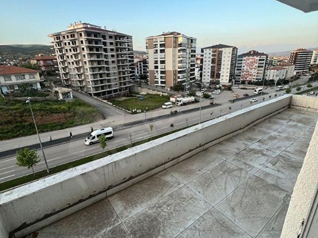 MARKA'dan SAMSUN BULV. CEPHE SATILIK 4+1 DAİRE