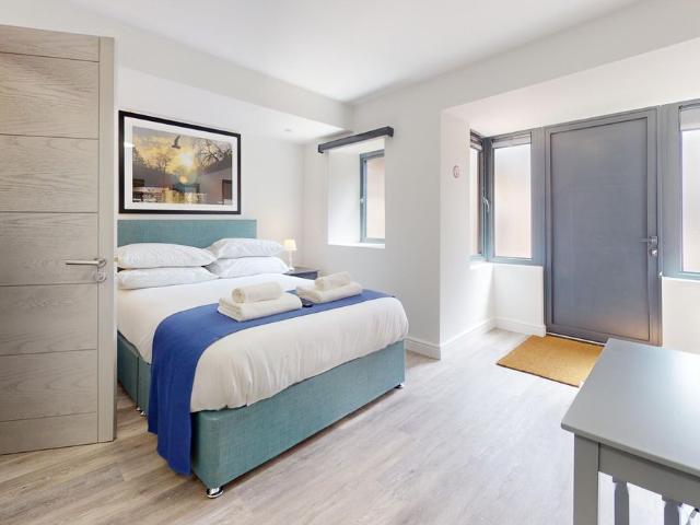 Market Square, Bicester OX26, Bicester, 1 bed flat to rent, £2,058 pcm | PrimeLocation