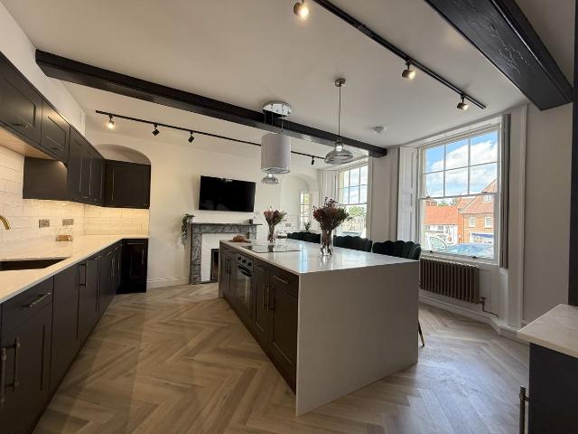 Market Square, Daventry NN11, 1 bed property to rent, £845 pcm | PrimeLocation