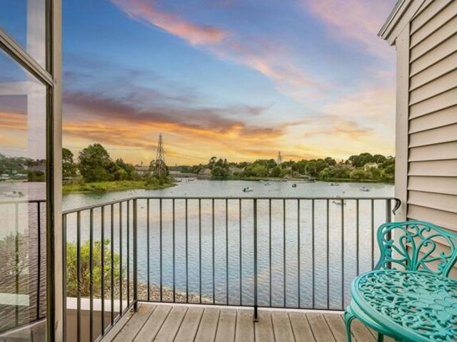 Market St Unit R, Portsmouth, Condo For Sale