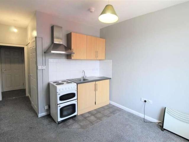 Market Street, Milnsbridge, Huddersfield, HD3 4HZ