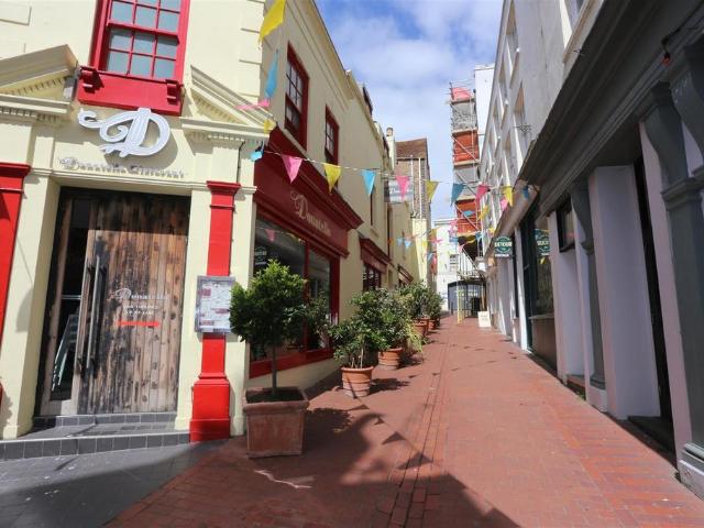 Market Street, Brighton 3 bed flat to rent £2,250 pcm £519 pw