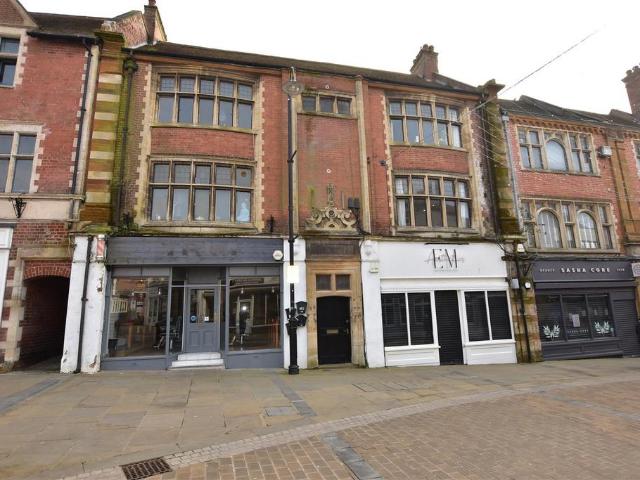 Market Street, Kettering 2 bed house share to rent £800 pcm £185 pw